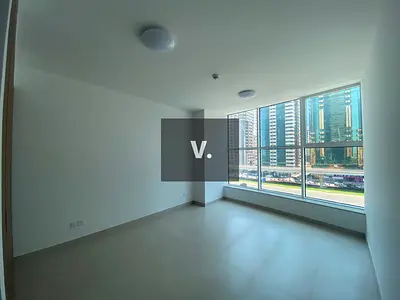 Lower Floor | Close to Metro | Free AC