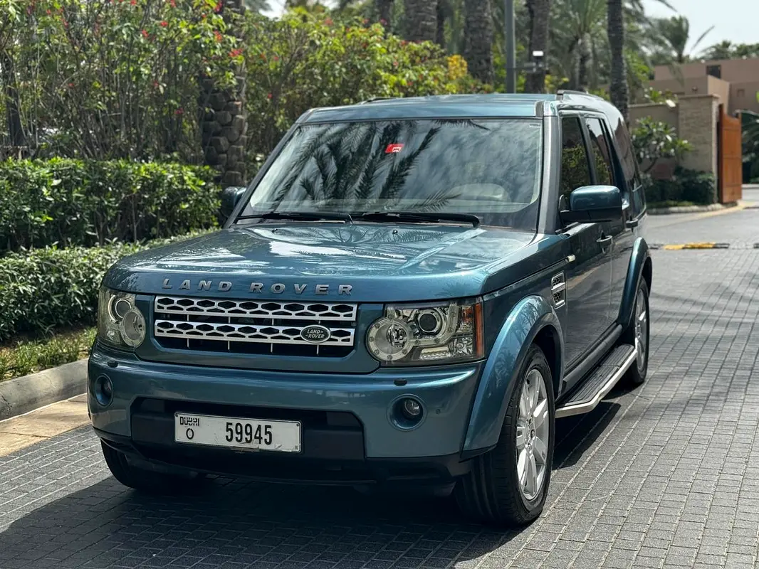 Land Rover LR4 2011 — photo 1 of 19