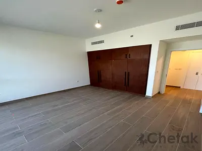 Great Layout | Holland Gardens | Well Maintained