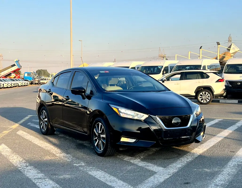 Nissan Sunny 2022 — photo 1 of 20