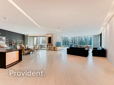 Luxurious 2BR | Burj/Canal View | Prime Location