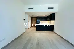 Modern Unit | Unfurnished | 12 Cheques