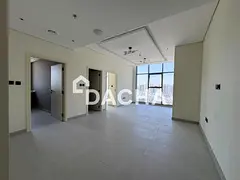 Mid Floor | Corner Unit | Closed Kitchen