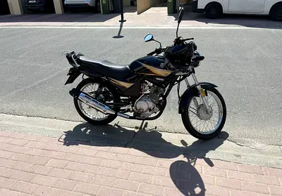 Yamaha YBR 125E semi new