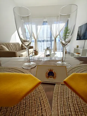 Luxurious Furnished apartment in Downtown, Dubai