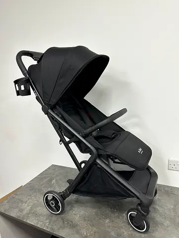 Brand New-Jikel Nomad travel stroller lightweight Auto-Fold suitable from newborn up to3 years-Black