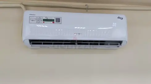 New Gree Split AC with inverter
