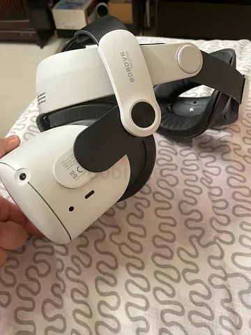 BOBOVR VR headset - good working condition (no controller)
