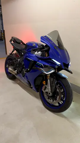 Yamaha YZF R1 2025 GCC Brand New Condition
