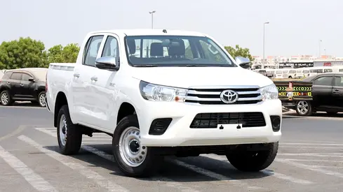Toyota Hilux Double Cab DLX-G 2.7L Petrol Automatic 2025 - GCC Specs - Brand New!