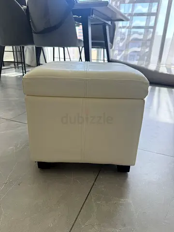 Storage Ottoman / Pouf – White – Space Saving
