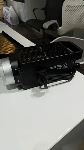 Nanelite fs-150  light for videographery and photography