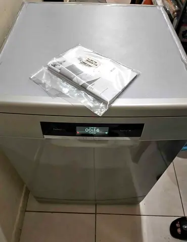 Bosch Series 8 WiFi Option Three Racks Dishwasher