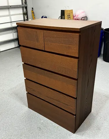 Dark brown 6-drawer dresser (used, good condition)