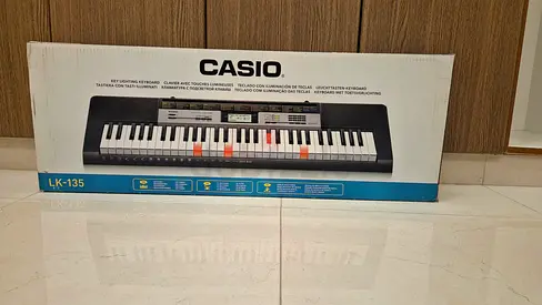 Casio LK-135 Lighted Keyboard