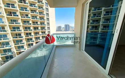 SPACIOUS STUDIO | UNFURNISHED | WITH BALCONY