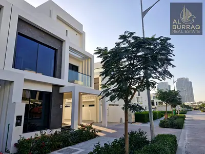 Golf View I Bright Living Area I Landscaped Garden