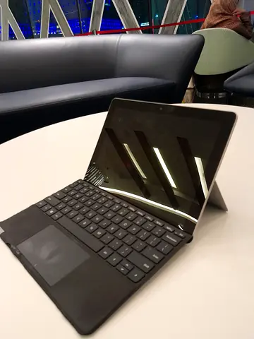 Microsoft Surface Go