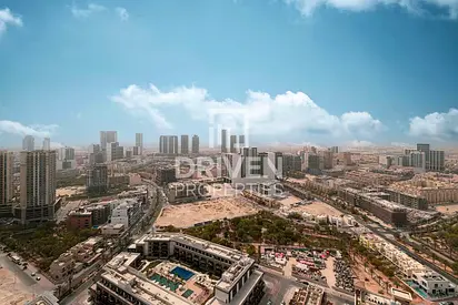 Fully Furnished | Prime Location | High Floor
