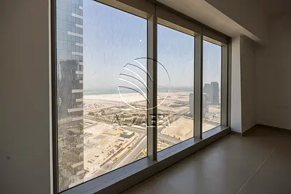 √Vacant | Corner Unit | 3BR+M | Partial Sea View√