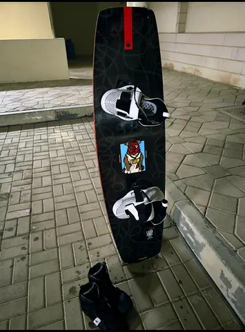 My wakeboard with bindings and boots — used, good condition, Slip in shoes