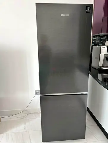 SAMSUNG Latest model Bottom freezer style fridge full digital inverter