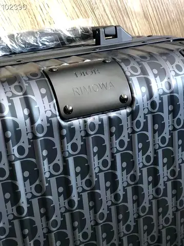 Dior Rimowa luggage 🧳