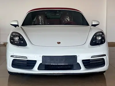 2018 Porsche Boxster S - GCC Specs