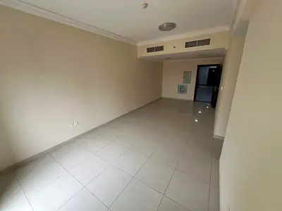 شقة غرفتين وصالة للإيجار السنوي في الجرف 3 – عجمان