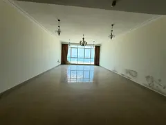 Three-Bedroom Apartment with Living Room – Al Majaz 3, Sharjah