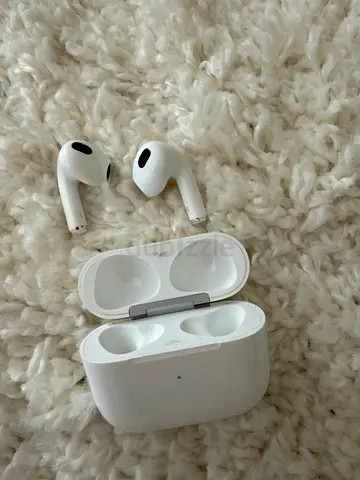 Apple Airpods - Used