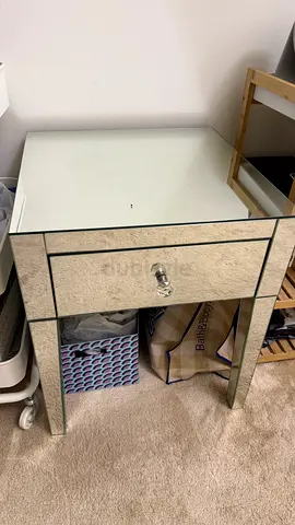 Bed side take mirrored 1 piece