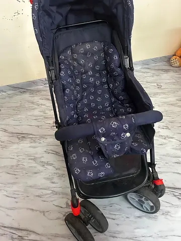 Babyhug Baby Stroller for sale
