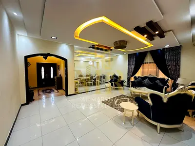 فيلا منطقة الروضه 1 زاوية شارعين امام مسجد تصميم عصري، قريب جميع الخدمات ، تشطيب راقي بسعر شامل كهرباء ومية ومكيفات وفرش