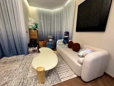 FULLY FURNISHED | PANORAMIC MARINA VIEW | UPGRADED