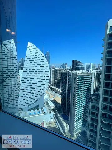 مفروش بالكامل إطلالة كاملة على القناة طابق مرتفع