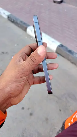 Vivo x300 Smartphone with Quad Camera - Negotiable price