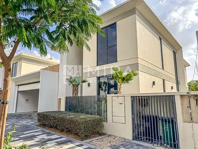 Resort Style Living I Garden Suite I Single Row