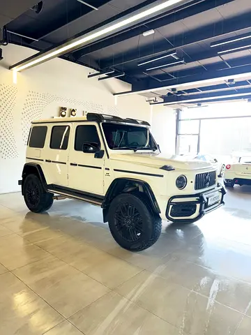 Mercedes G63 4x4²