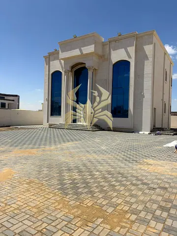 Elegant 5 BR Villa for Rent