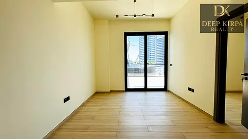 Brand New | With Kitchen Appliances | High End Finishing | 6 chqs Possible