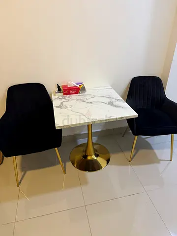 Table and elegant 2 chairs