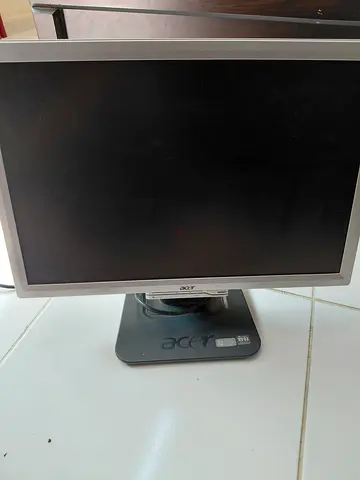 Acer LCD monitor - used, good condition
