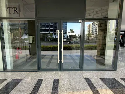 Prime Area | Fitted Shop | Ground Floor | Bright