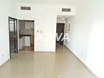 Spacious | 1 Bed | Mid Floor | Rented | Balcony |
