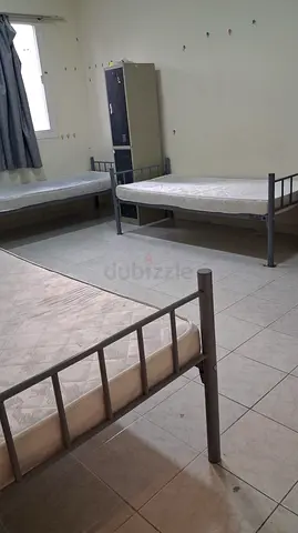 Executive Bedspace available for male bachelors @900