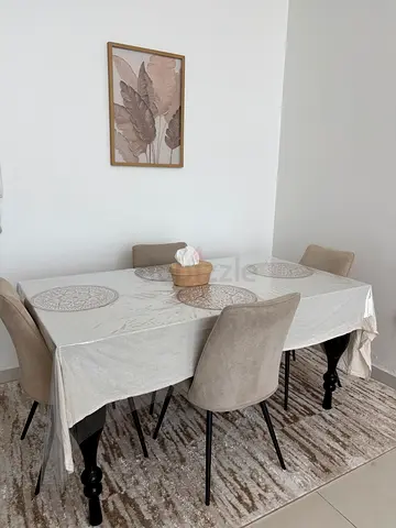 Dinning Table with 4 chairs