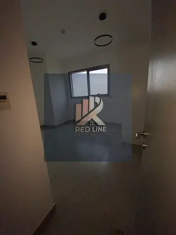 شقة مميزة للإيجار في موقع استراتيجي بين شارع جمال عبدالناصر و شارع الوحدة