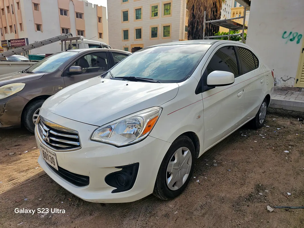 Mitsubishi Mirage 2018 — photo 1 of 12