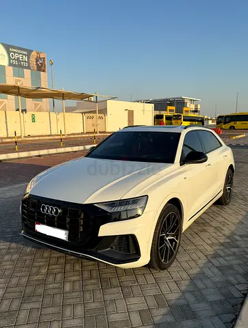 Audi q8 exclusive, first owner maintained condition